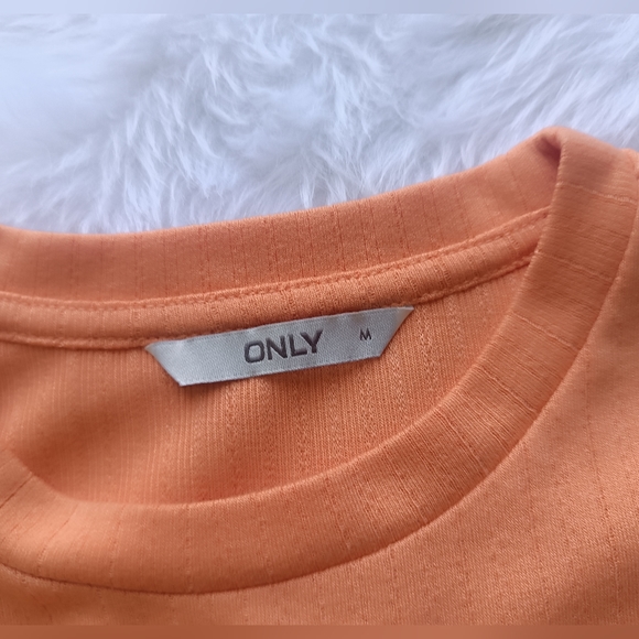 Only crop top - Picture 6 of 6